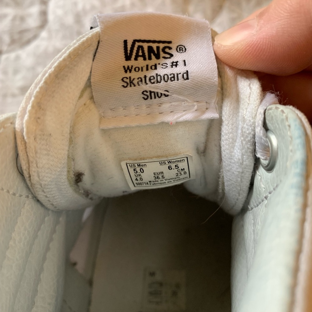 Vans - Picture 6 of 6